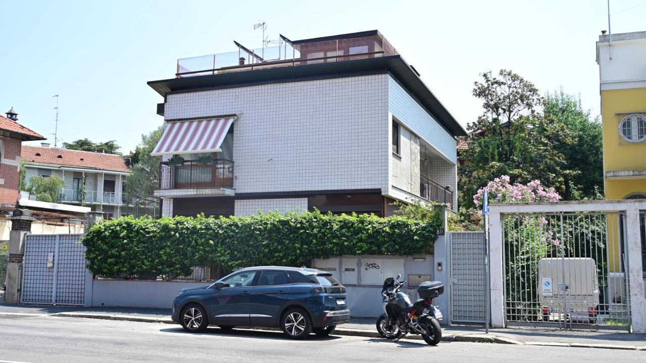 Fabio'S Bnb Apartment Milan Luaran gambar